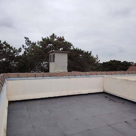 Appartement 3 Chambres Avec Roof Top A 5 Mn De La Plage Deauville Exterior photo